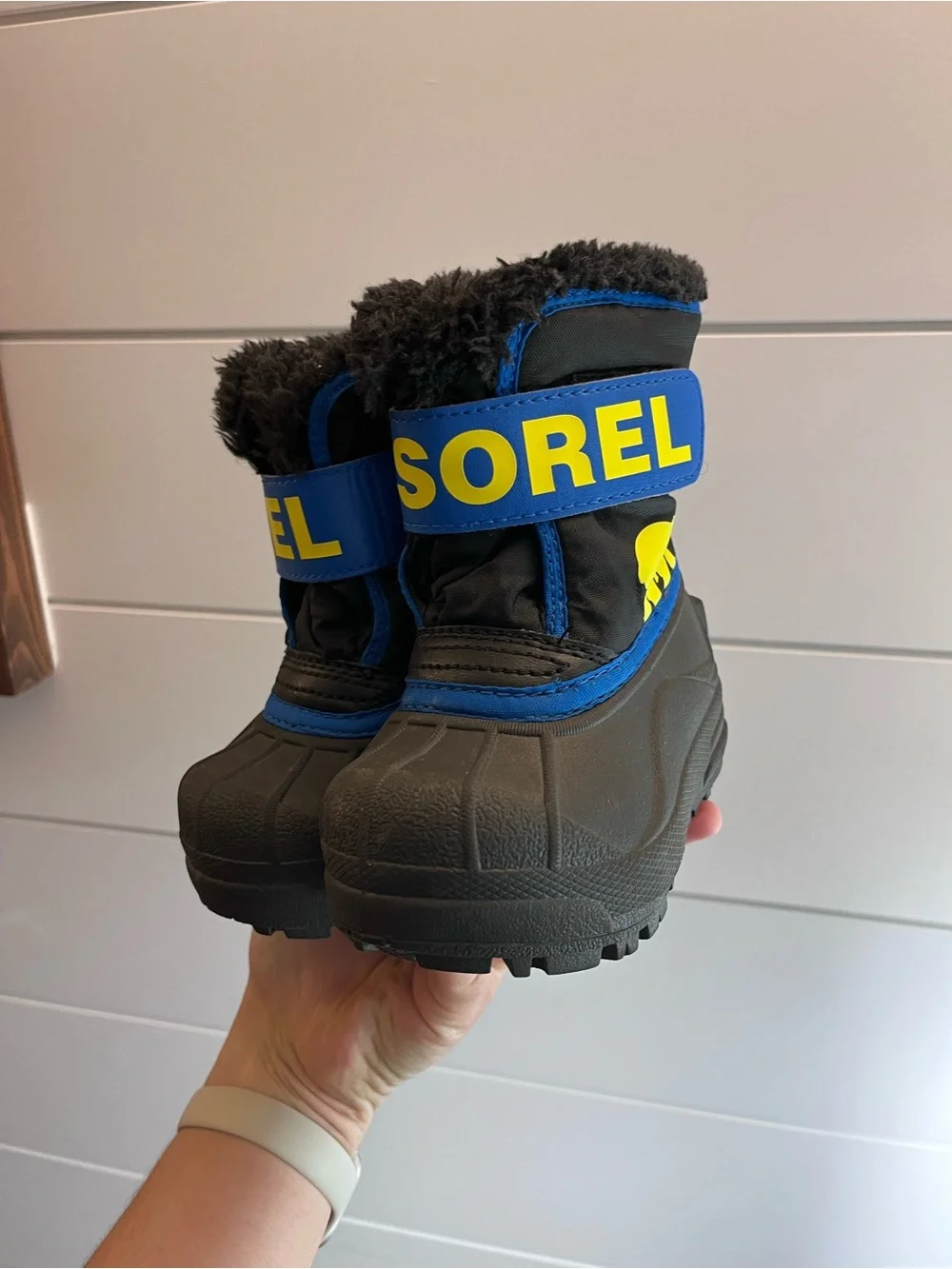 Sorel toddler baby snow boots size 4
